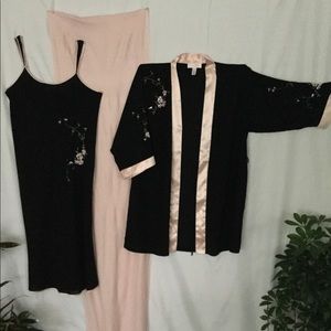 Oscar de la Renta Pink Label nightgown set